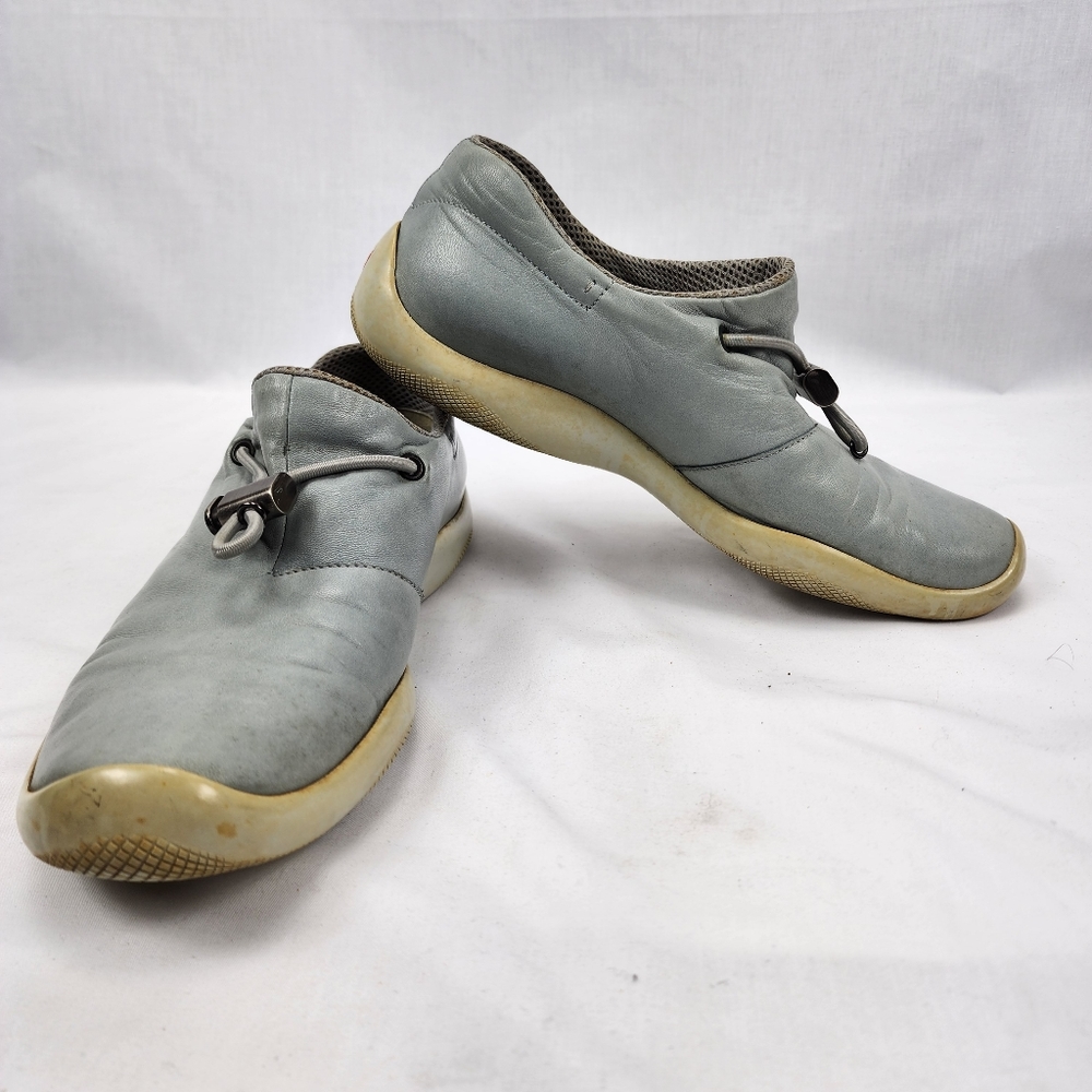 Prada Gray Leather Loafer Slip On Drawstring Toggle Clasp Prada Size 38 US 8
